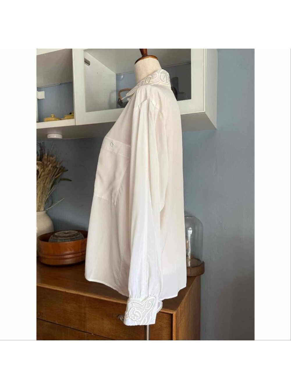 Vintage 80’s Louis Feraud White Pleated Blouse Embroidered Collar Cuffs - Picture 4 of 10